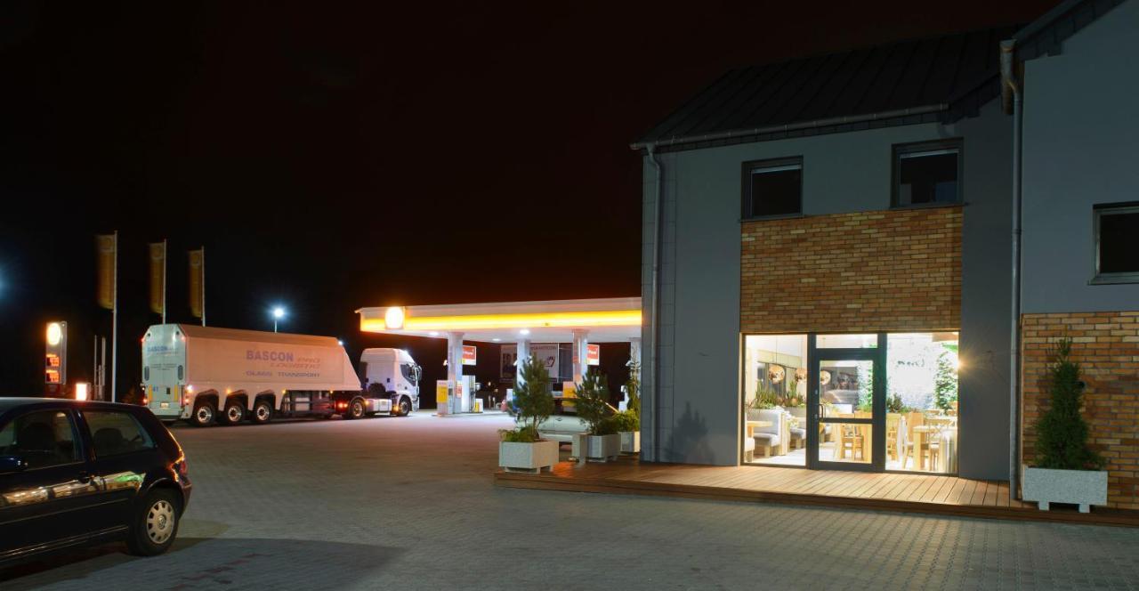 Bytów Stacja Snu旅舍 外观 照片